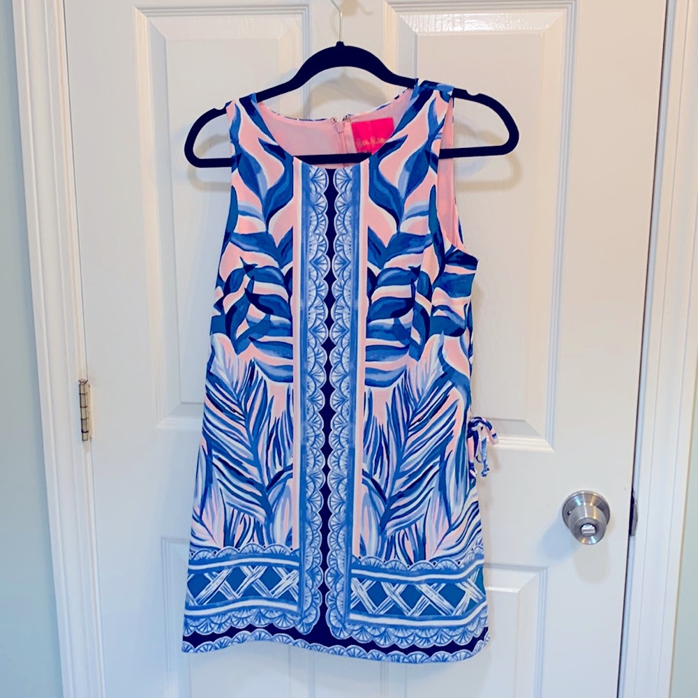 Adorable Lilly Pulitzer romper, so cute on! Size 4, excellent condition!